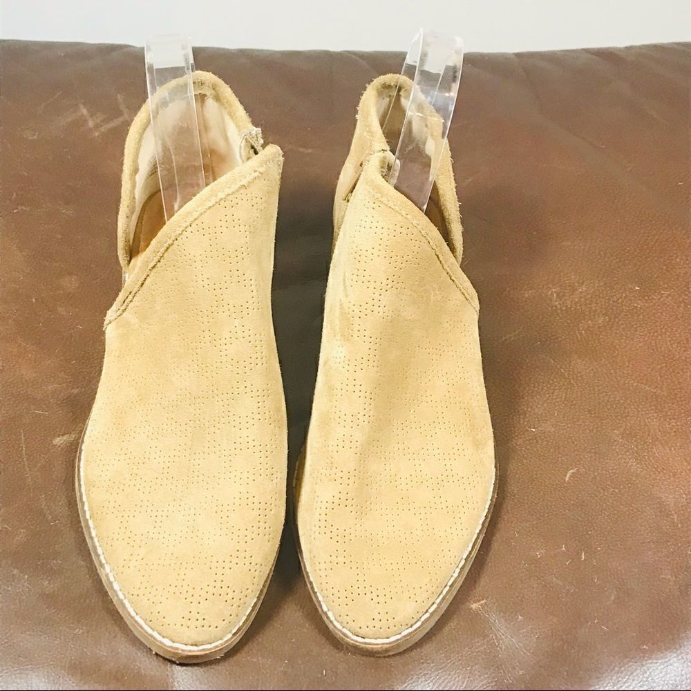 ✅Lucky Brand Open Side Booties - Picture 2 of 8